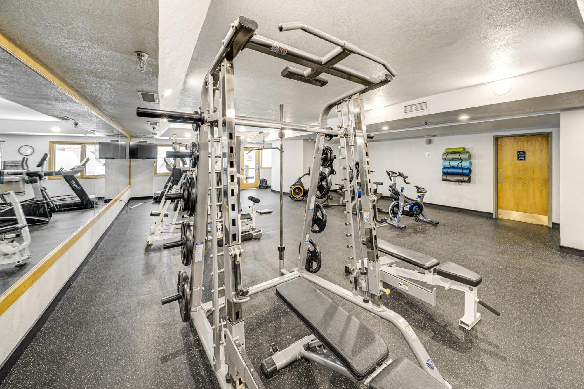 Ski-Inandski-Out Retreat With Iron Horse Pool Access! Winter Park Eksteriør billede